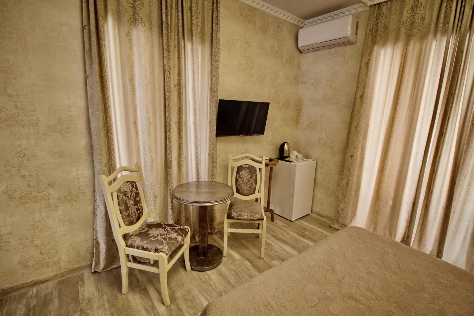 Old Tbilisi Gate Hotel Szoba fotó